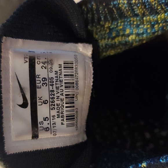 Nike Flyknit Racer - Picture 12 of 12